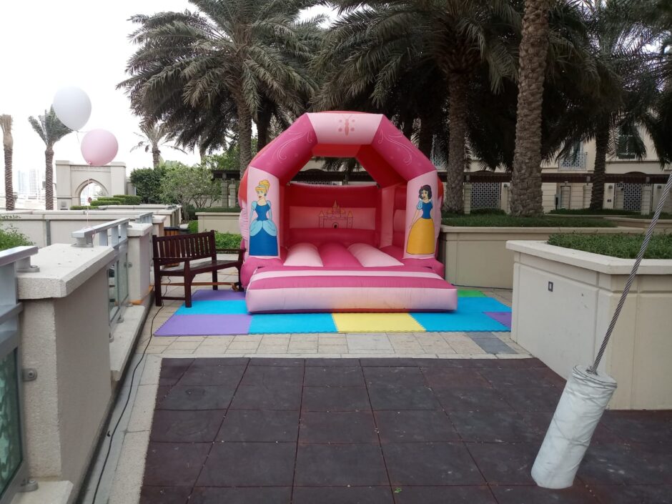 Princess Bouncy (Size 4x4x3M)